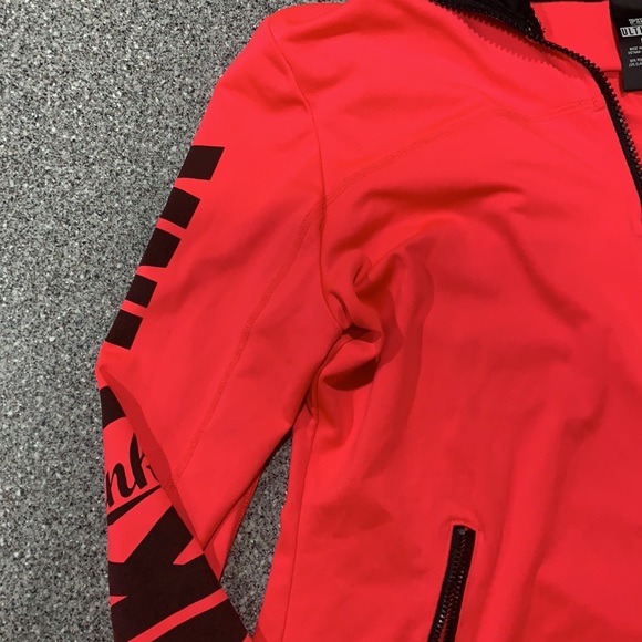 Pink pullover - Picture 2 of 6